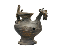Earthenware in the shape of an auspicious animal